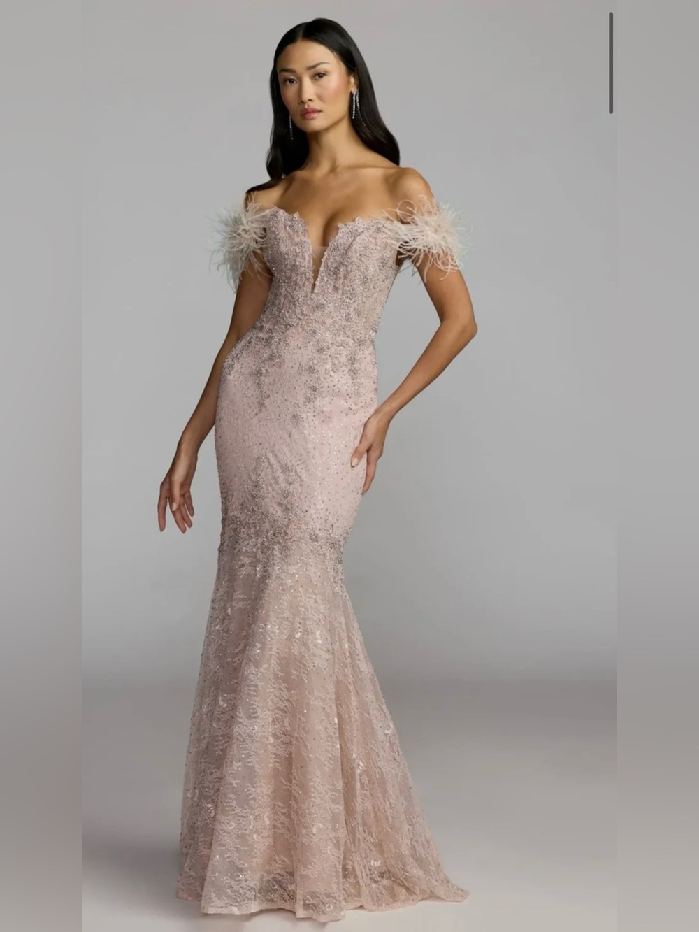 Mac Duggal Off The Shoulder Embellished Lace Feather Trim Gown NWT $1298 size 8